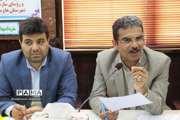 گردهمایی معاونان پرورشی و تربیت بدنی و روسای سازمان دانش‌آموزی استان بوشهر