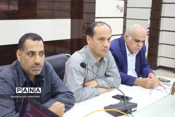 گردهمایی معاونان پرورشی و تربیت بدنی و روسای سازمان دانش‌آموزی استان بوشهر