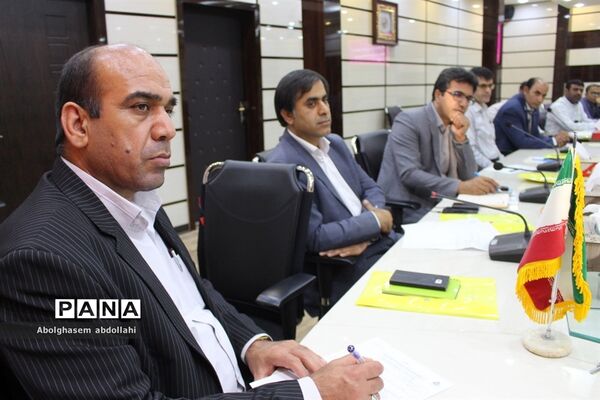 گردهمایی معاونان پرورشی و تربیت بدنی و روسای سازمان دانش‌آموزی استان بوشهر