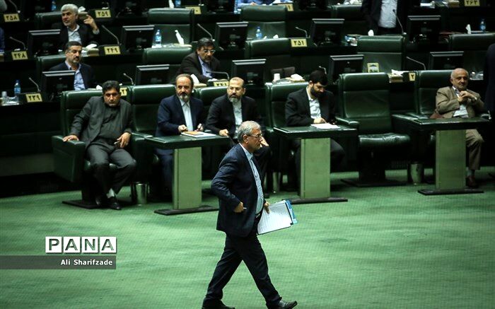 296 روز بعد از استعفای نوبخت؛ ربیعی سخنگوی دولت شد