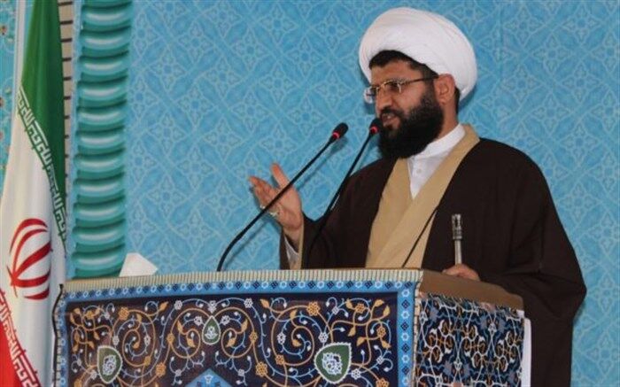 امام جمعه شهرقدس : لیالی قدر شبهای نزول قرآن وبازسازی روح  است