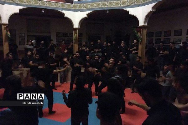 مراسم شب احیا در زور خانه مالک اشتر بیرجند