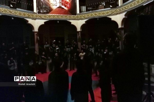 مراسم شب احیا در زور خانه مالک اشتر بیرجند