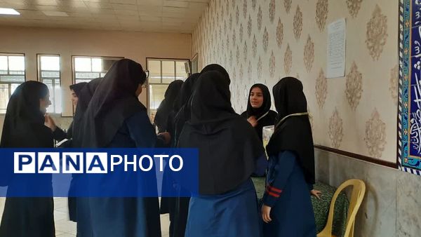 برگزاری انتخابات شورای دانش‌آموزی در دبیرستان شاهد طالقانی