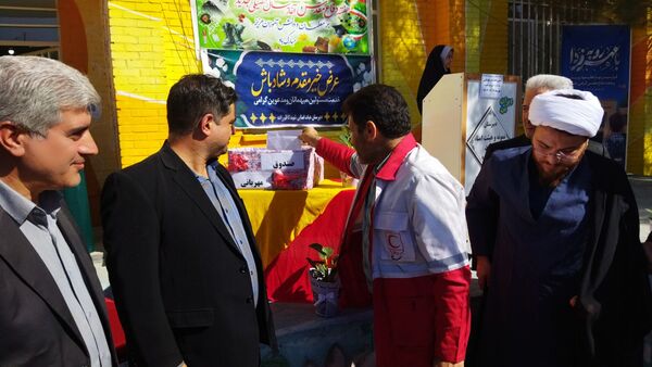 جشن عاطفه‌ها در مدارس اسکو