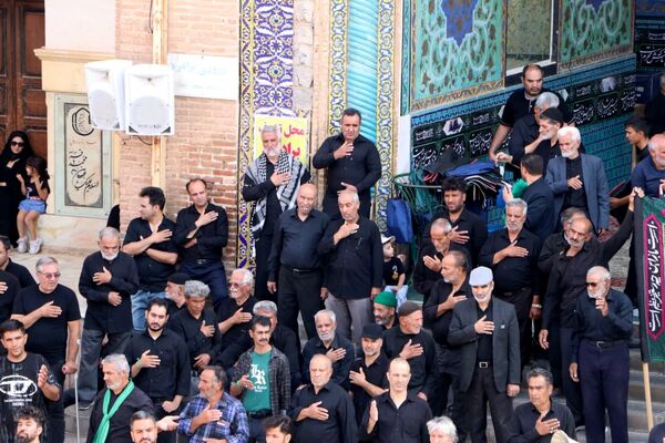 مراسم عاشورای حسینی در مشهد اردهال کاشان