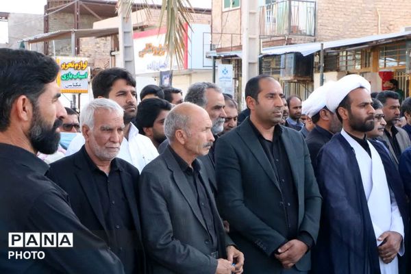 اعلام بیعت تمام قد مردم فهرج با پرچمدار انقلاب