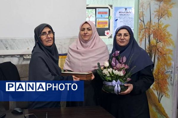 تجلی عطر مهر مادری در جشن میلاد حضرت زهرا(س) مدرسه هدی1 شهر قدس