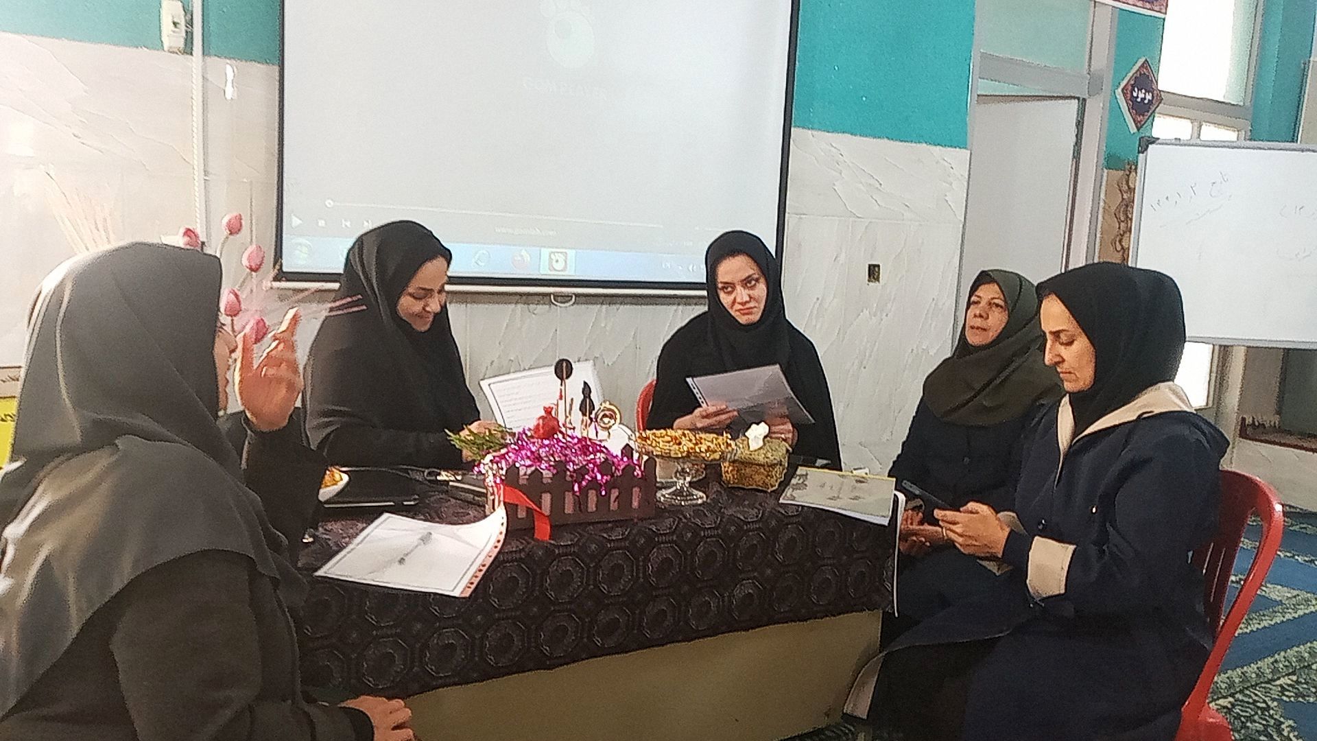 نظارت بر کیفیت آموزش منجر به افزایش خلاقیت و عمق یادگیری دانش‌آموزان می‌شود