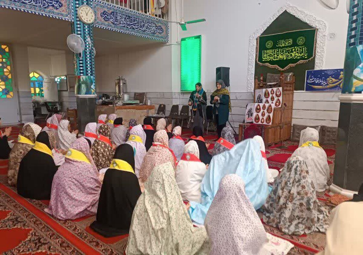 شکوه مولودی و جشن در خلوت معنوی اعتکاف دانش‌آموزی یزد