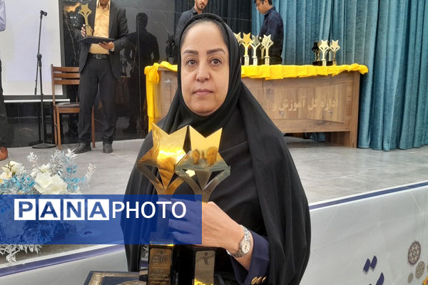 همایش تجلیل از برترین های حوزه تربیت بدنی و ورزش مدارس استان بوشهر (2)