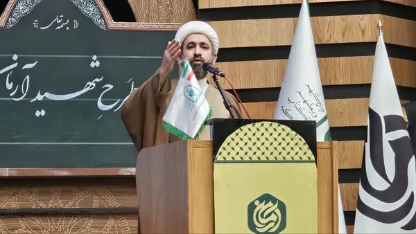 همایش زیست عفیفانه با موضوع عفت و حجاب در تالار ایوان‌ری