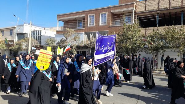 برگزاری راهپیمایی ۱۳ آبان با حضور پرشور مردم در شهرستان خواف 
