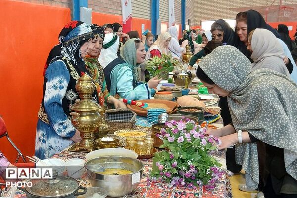 جشنواره غذاهای اقوام در بوستان فدک اسلامشهر برگزار شد
