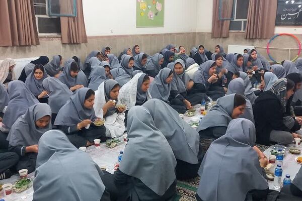 اردوی افطار تا سحر در دبیرستان دخترانه معرفت کهریزک 