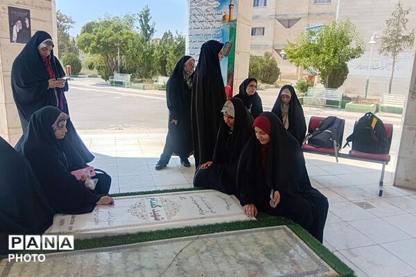 طلایه داران فردا، هویت بخشی، بصیرت افزایی و انسجام گروهی
