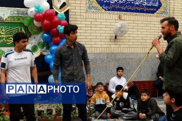 مسجدالقرآن غرق در شادی میلاد کریم اهل بیت(ع)