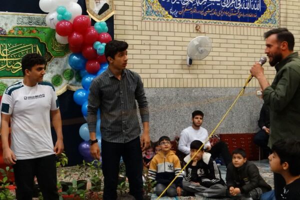 مسجدالقرآن غرق در شادی میلاد کریم اهل بیت(ع)