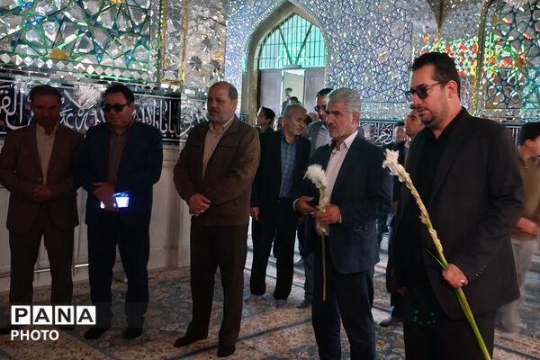 گلباران مزار شهدای معلم در بجنورد