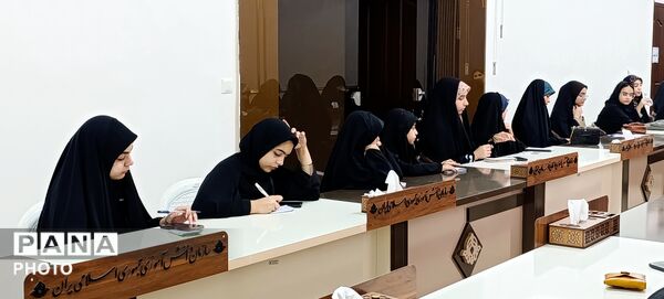 برنامه ریزی و هماهنگی تولید محتوای دانش آموز خبرنگاران پانا در مراسم جاماندگان اربعین