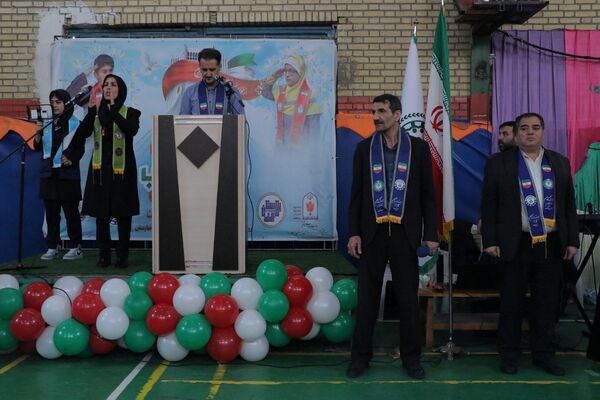همایش «یاوران انقلاب» در بهارستان‌دو
