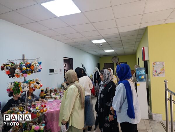 نمایشگاه صنایع دستی در فرهنگسرای شهروند 
