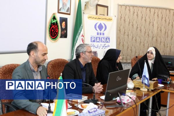 تجلیل از دانش‌آموز خبرنگاران پانا کاشان