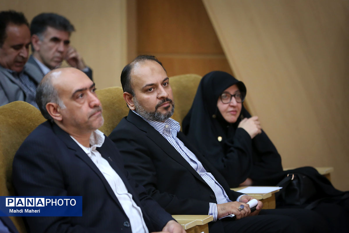 دیداری تاریخی و حمایتی بی‌سابقه از معلمان؛ رهبر معظم انقلاب سنگ تمام گذاشتند