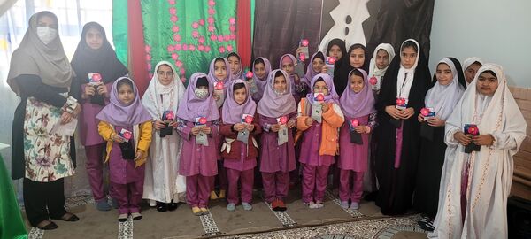 برگزاری مراسم روز پدر در مدارس خلیل‌آباد 
