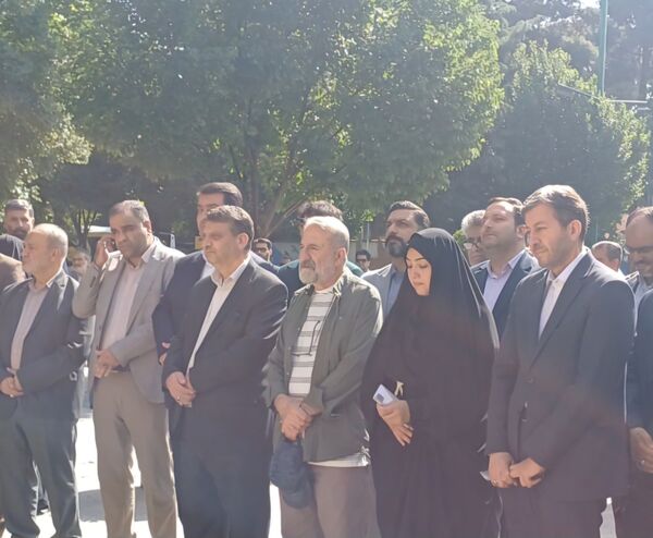 آیین بهره‌برداری از گذر صنایع دستی اصفهان
