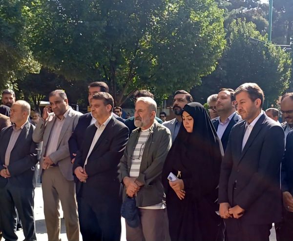 آیین بهره‌برداری از گذر صنایع دستی اصفهان