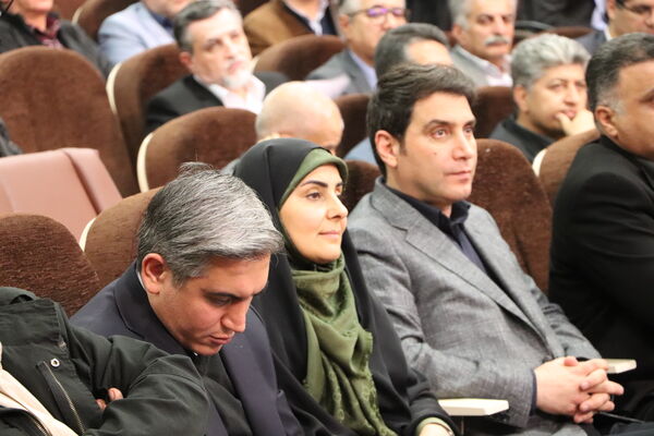  جلسه شورای توسعه و برنامه‌ریزی استان کردستان با حضور وزیر راه و شهرسازی 