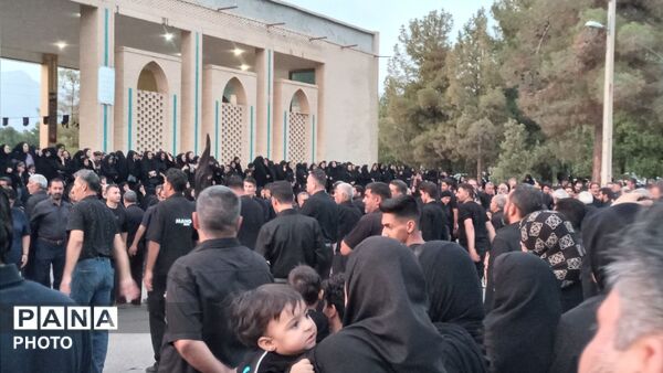 نجوای یا حسین(ع) در زیر سایه شهدا 