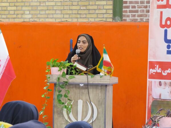 همایش پیشگیری از آسیب‌های چهارشنبه سوری در دبیرستان نرجس بجنورد