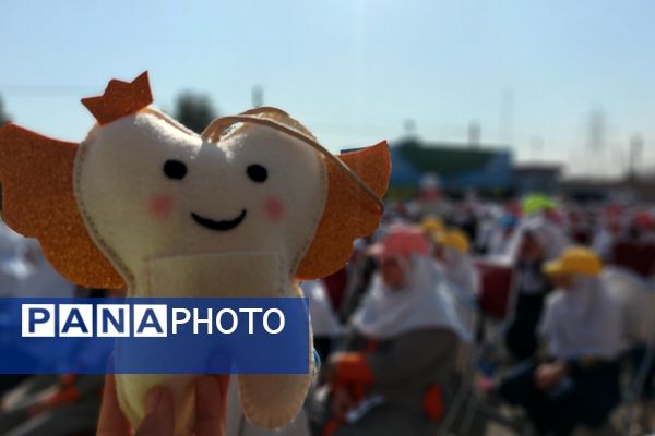 افتتاحیه پویش سلامت دهان و دندان و اجرای طرح وارنیش فلوراید در منطقه کهریزک 