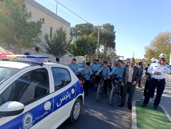 همایش دوچرخه سواری در شهرستان خلیل آباد 