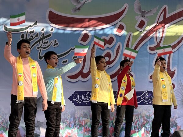 شور اسلامی در مسیر راهپیمایی تهران
