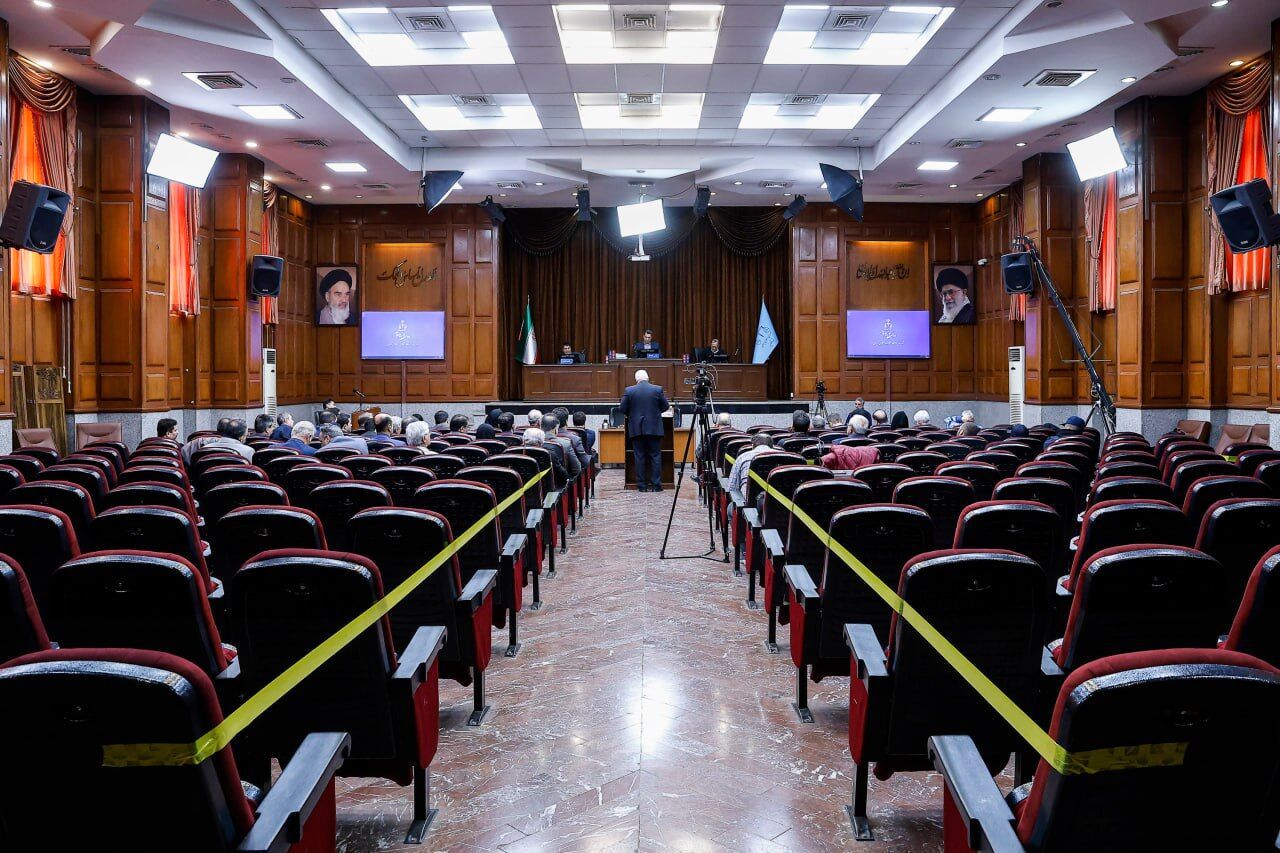 متهمان پرونده گروه رستمی صفا به جای اشتغالزایی برای کشور معضل ایجاد کردند