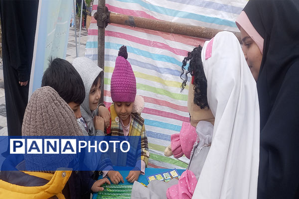 راهپیمایی استکبارستیزی شهرستان پیشوا در روز دانش‌آموز