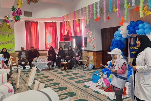 افتتاحیه طرح «سفیران سلامت» در دبستان الهام حاجیان ناحیه دو شهرری 