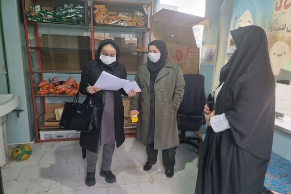 بازدید از وضعیت بهداشت و پایگاه‌های تغذیه سالم مدارس پاکدشت 