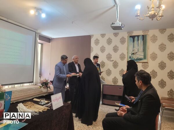  کارگاه‌های تخصصی و مهارتی سازمان دانش آموزی ناحیه سه مشهد 
