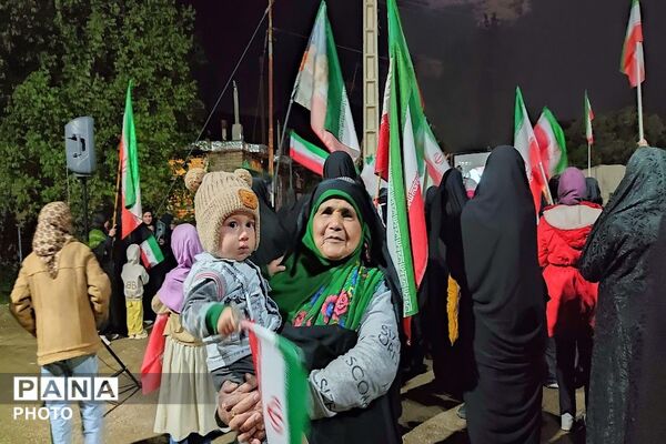 مقاومت در خیابان‌های شهر بار ادامه دارد