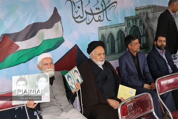 حضور مسئولان آموزش و پرورش خراسان رضوی در راهپیمایی روز قدس مشهد