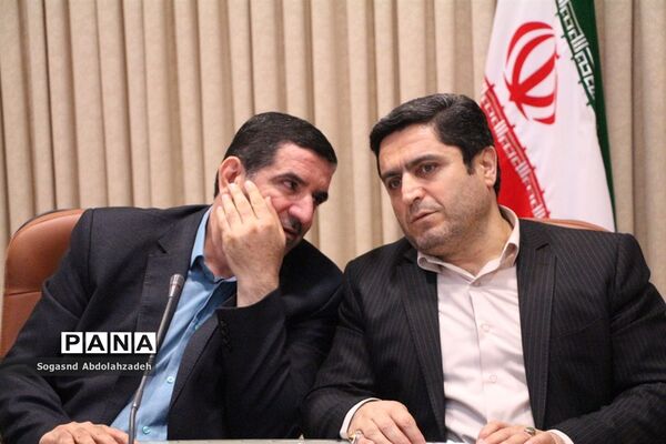 دومین همایش با حافظان وحی