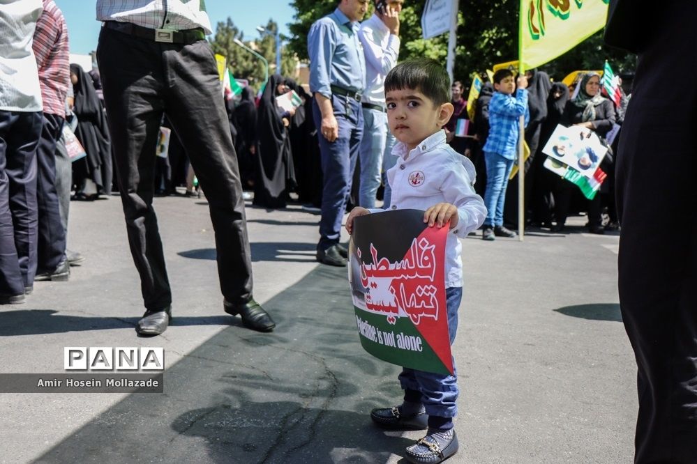 حضور کودکان در راهپیمایی روز قدس