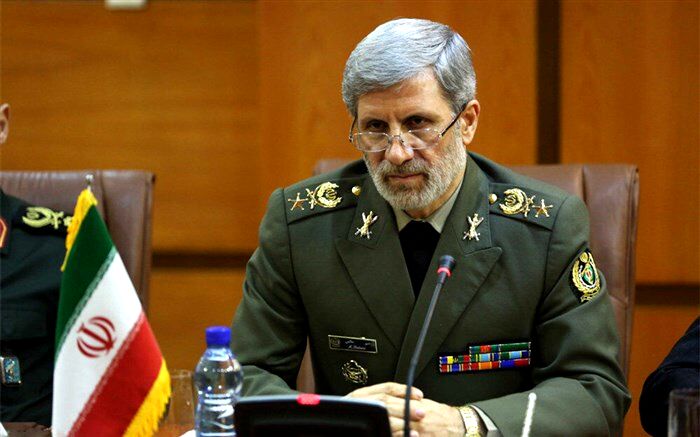 امیر حاتمی: وزارت دفاع می‌تواند نیاز خودروسازان را تأمین کند