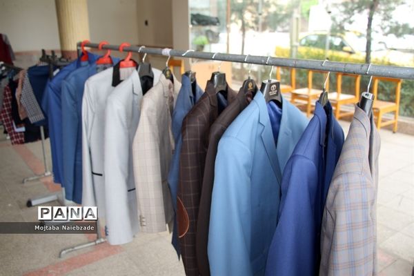 بازدید رئیس سازمان دانش‌آموزی خراسان رضوی از نمایشگاه‌های لباس فرم دانش‌آموزی نواحی مشهد