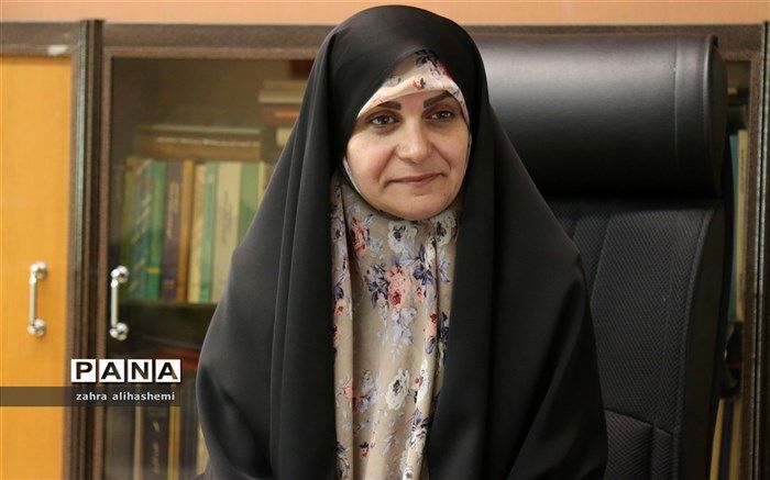 معاون آموزش متوسطه شهر تهران: مدیران مدارس مهمترین رکن چرخش‌های تحول‌آفرین هستند