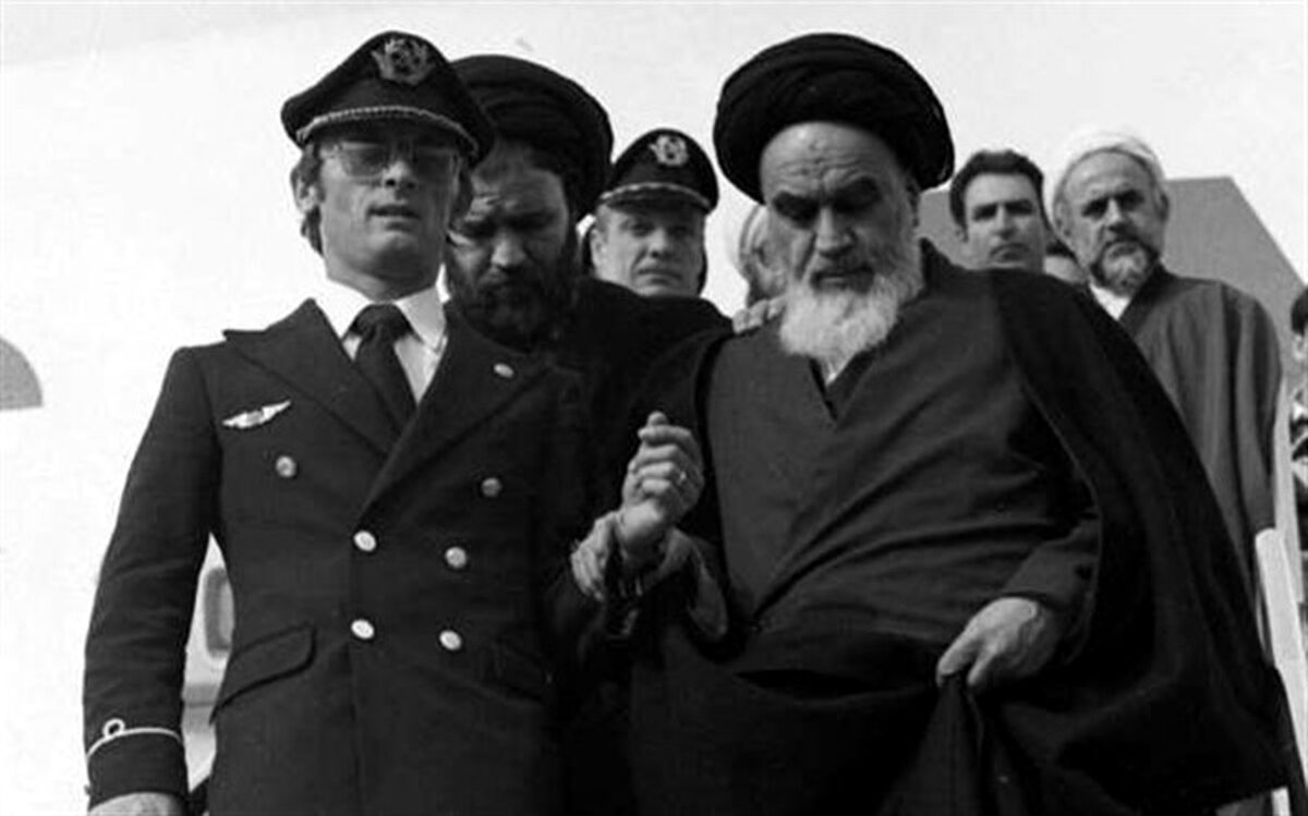 طنین نام امام خمینی (ره) در سرودهای انقلابی
